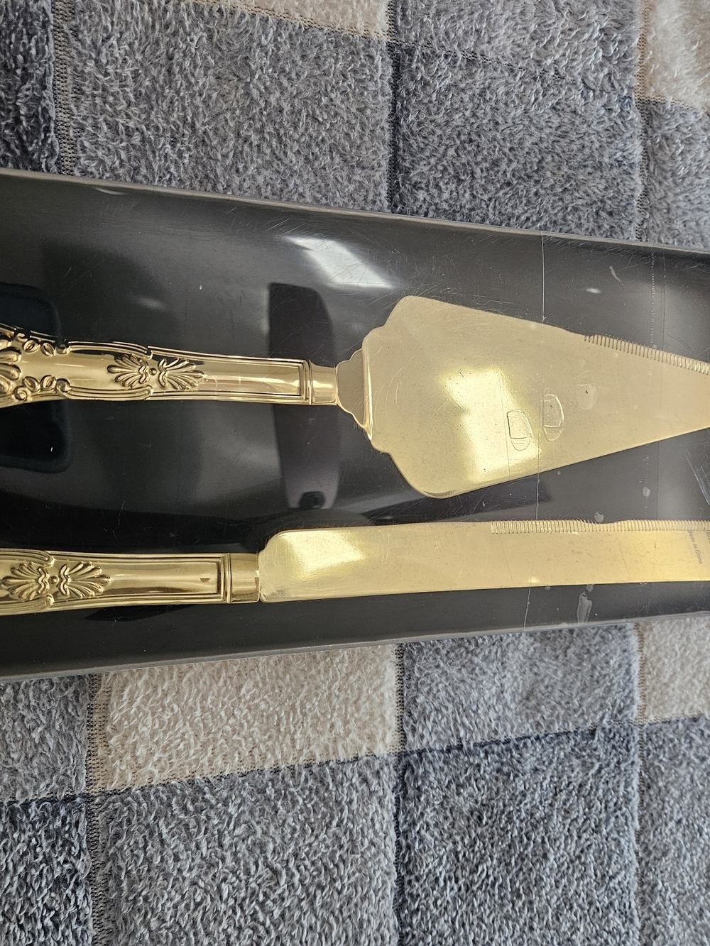 Gold Cake Knife and Server Set for Elegant Entertaining